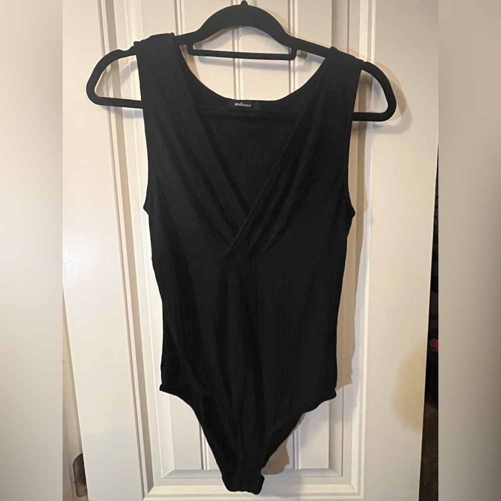 Ambiance Black Deep V, faux wrap textured bodysuit, size Large